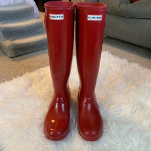 Hunter Boots Glossy Red size 8 women’s